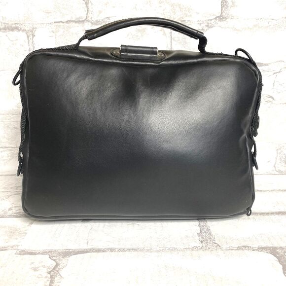 Case Logic Small Case Black Leather with Audio Jack (Missing Strap) - Picture 2 of 9